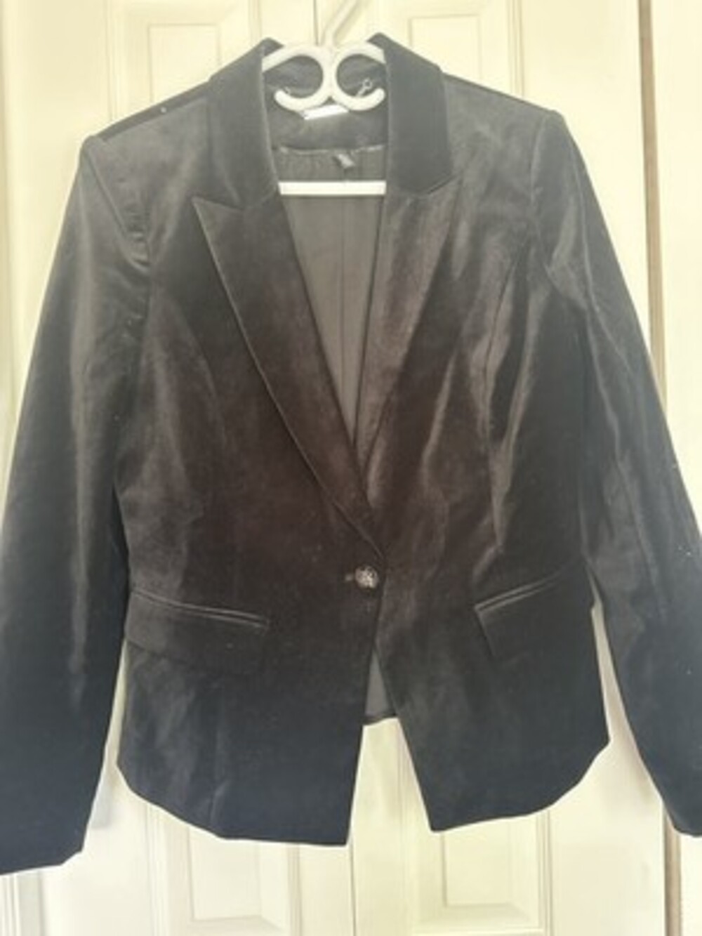 White House Black Market Black Velvet Single Button Blazer